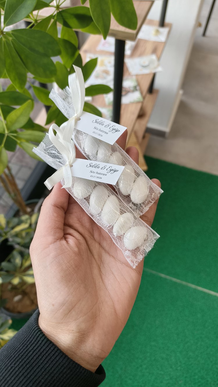Dantel detaylı nikah şekeri
