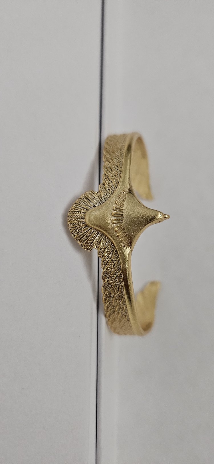 Kuş Figür Desenli Vintage bilekliğimiz