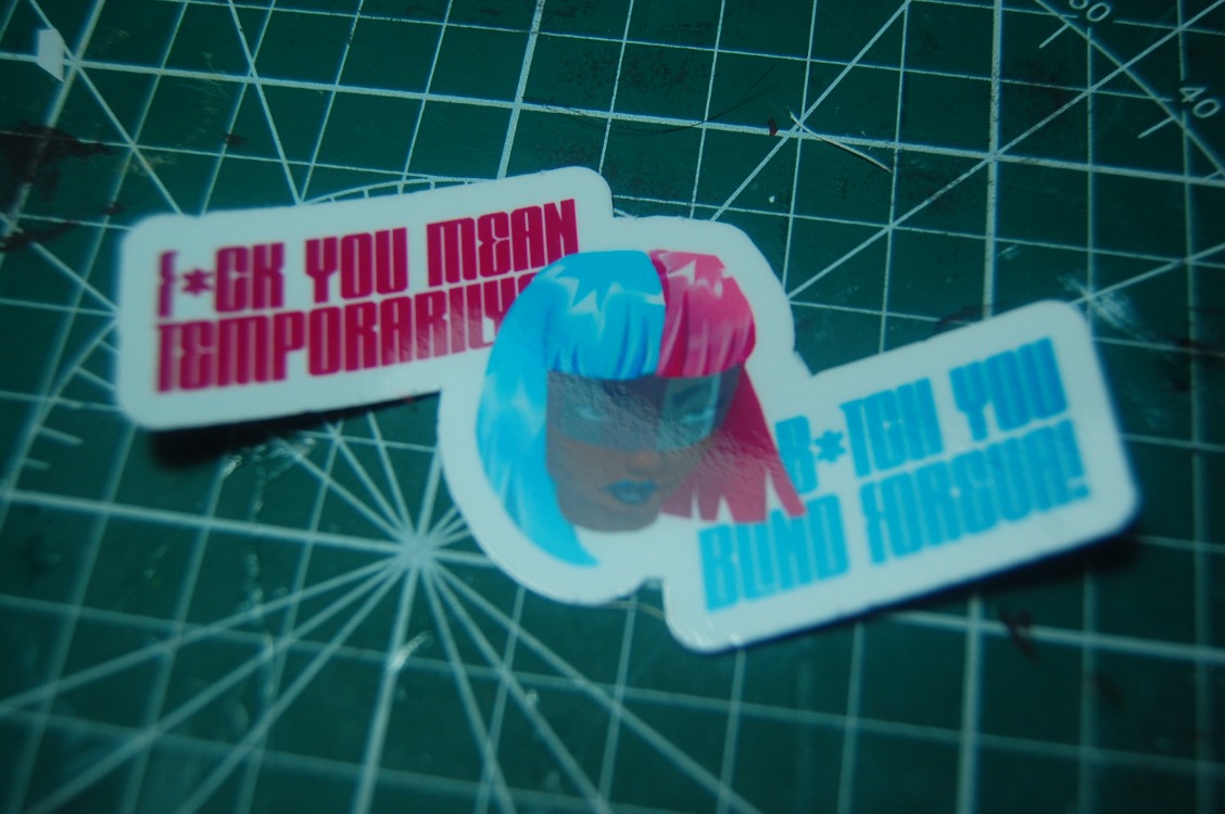 Su Geçirmez Prism Sticker