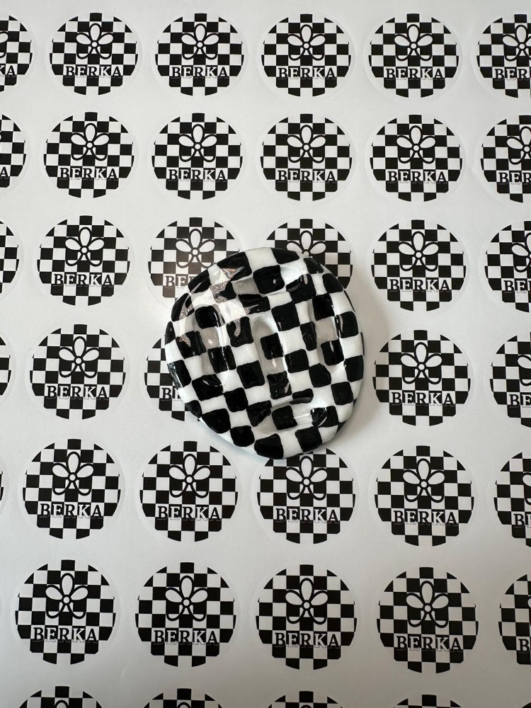 Handmade Black Ring Holder