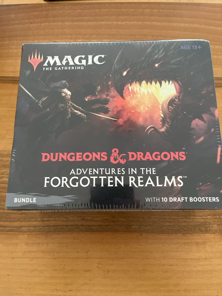 Magic The Gathering : Dungeons & Dragons Adventure in the Forgotten Realms Bundle