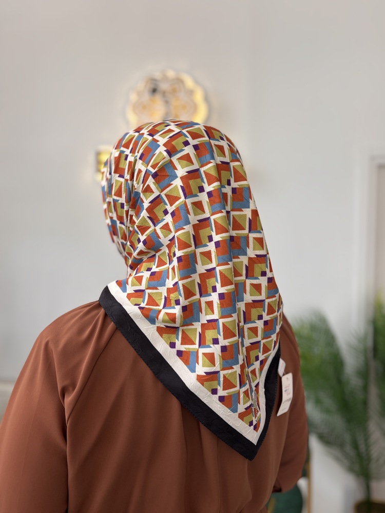 Mozaik Üçgen Desen Bambu Kraş Eşarp (10 RENK) 1053