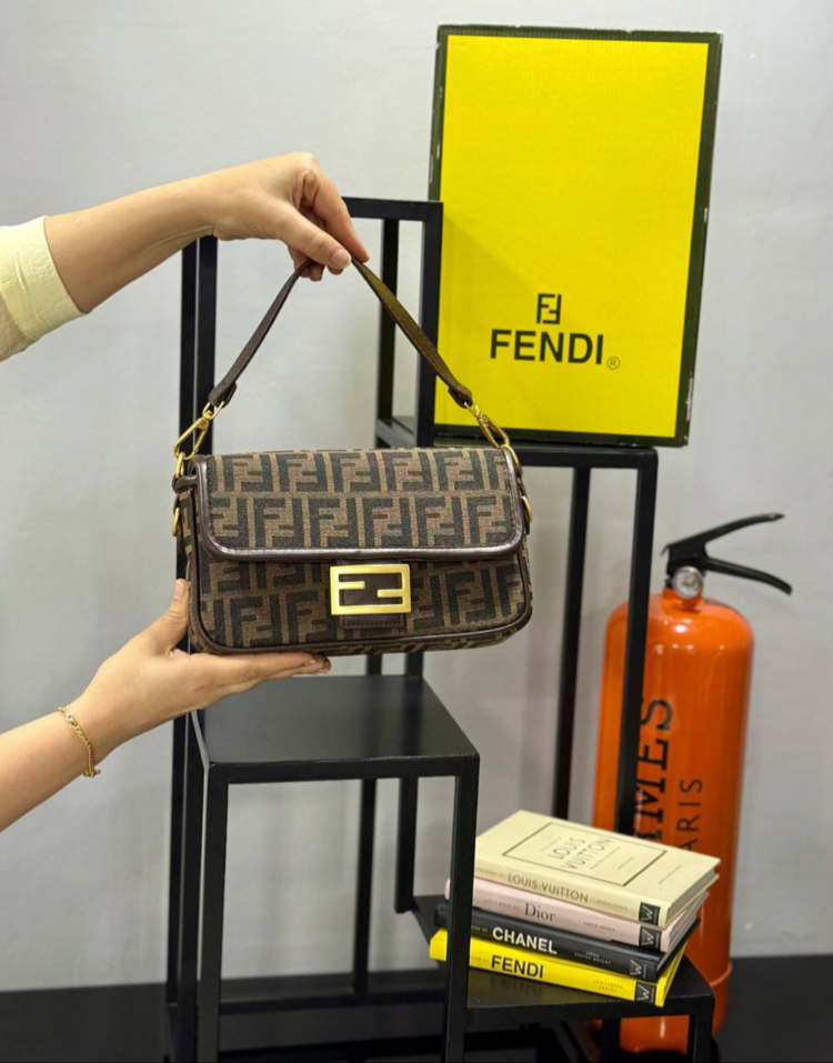 Fendi Mini Çanta