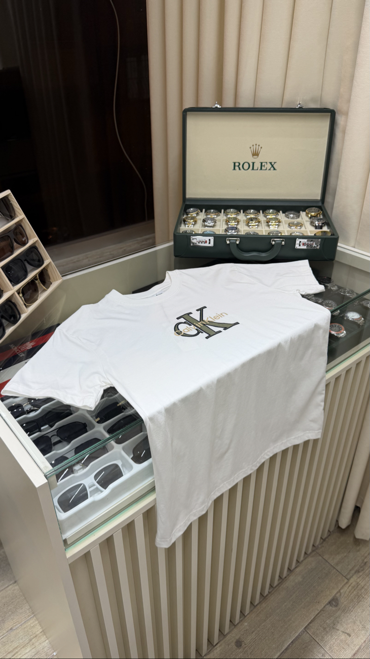 Calvin Klein Göğüs Baskılı Beyaz T-Shirt