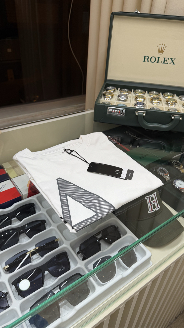 Armani Exchange Göğüs Baskılı Beyaz T-Shirt