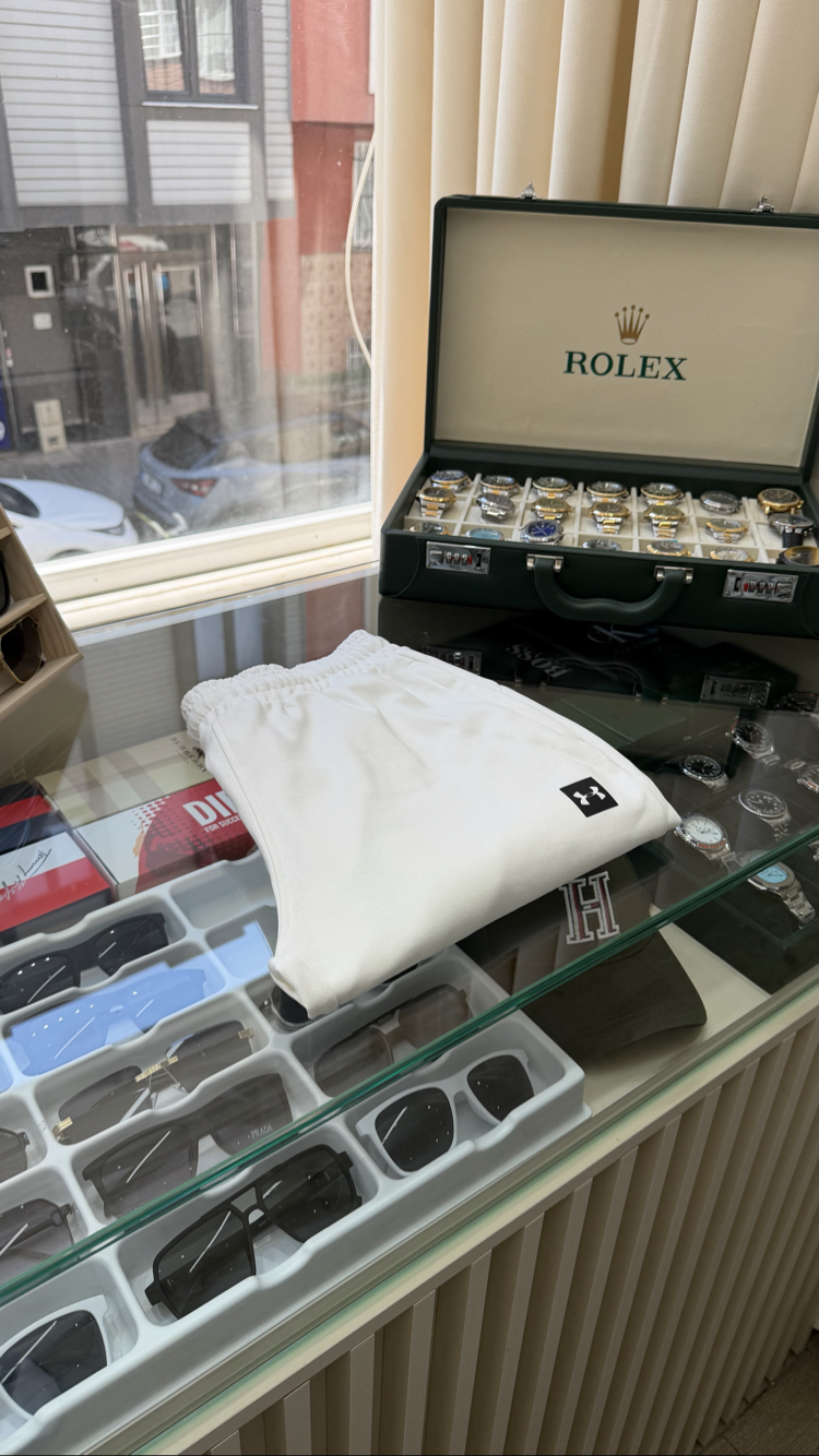 Under Armour Beyaz Eşofman Altı