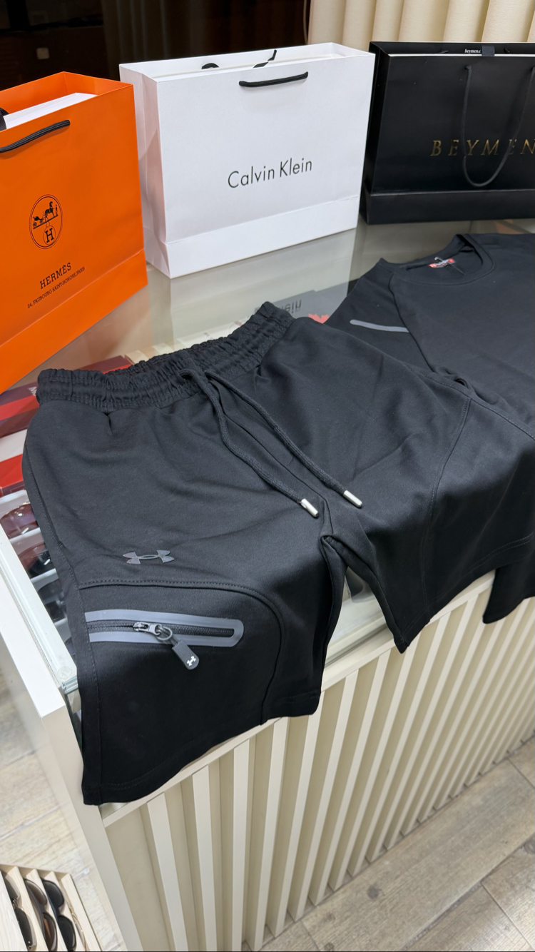 Under Armour Premium Siyah Şort Takım