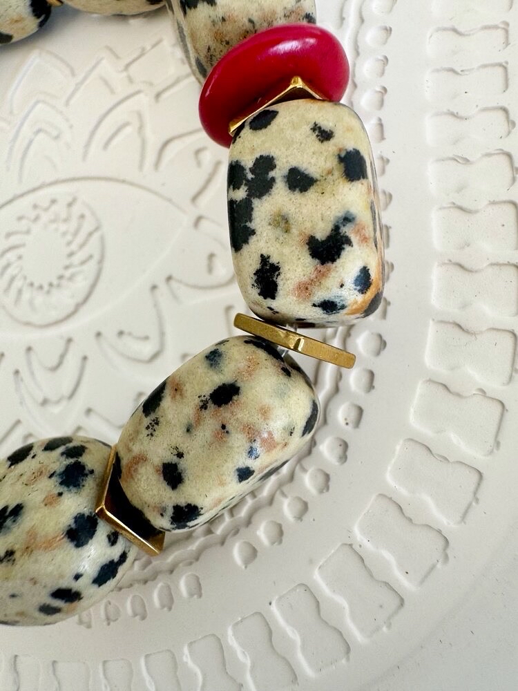 No. 917 / Spotted Luck - Mercan Detaylı Dalmaçyalı Jasper Bileklik