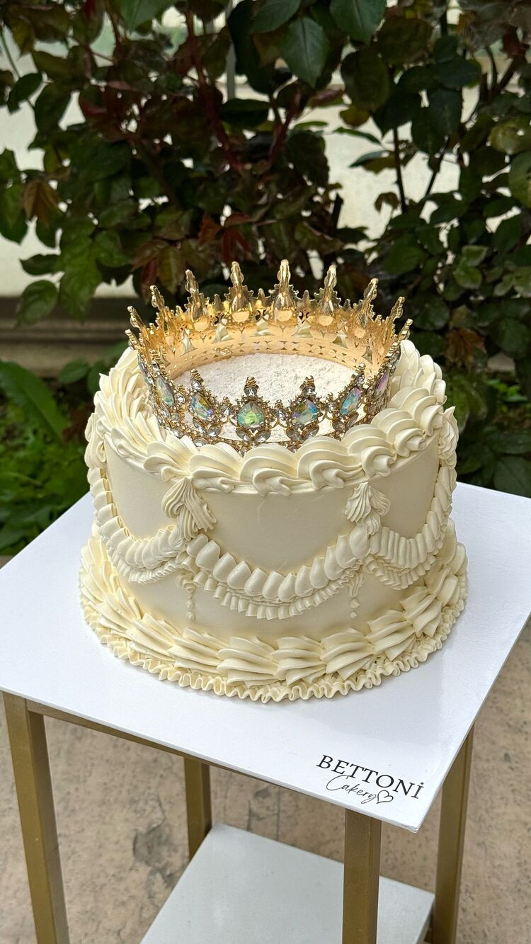 Gold Crown Vintage