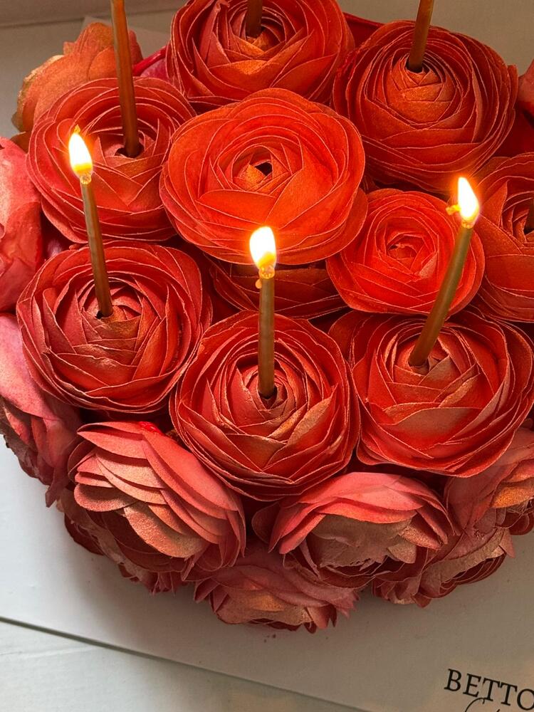 Dreamy Wafer Paper Cake
