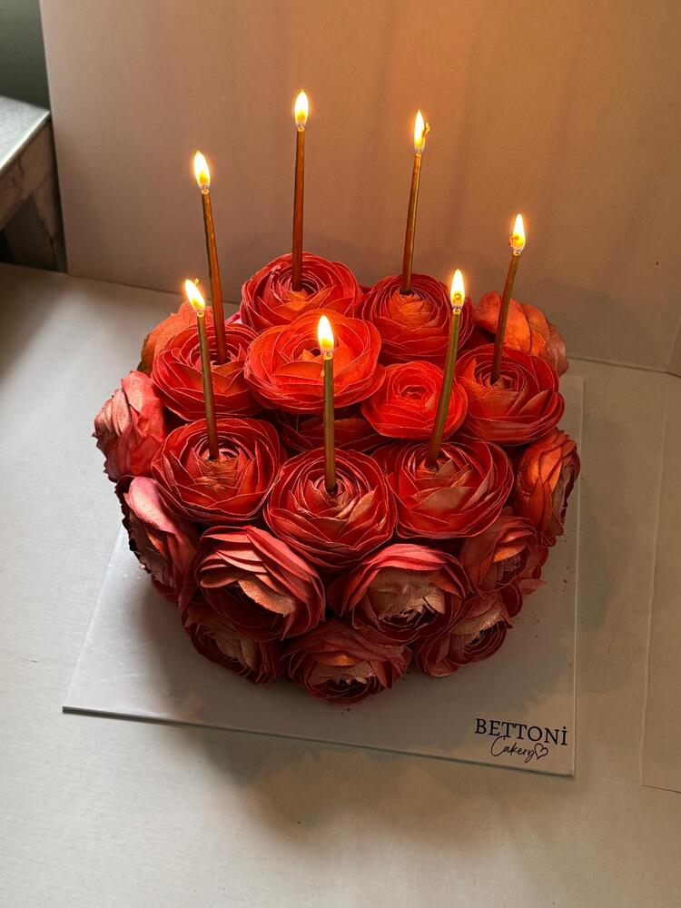 Dreamy Wafer Paper Cake