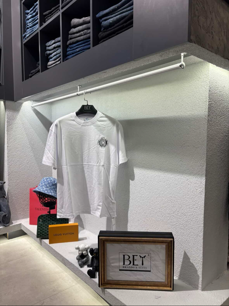 Off-white new T-shirt