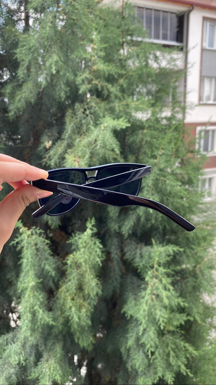 RB SİYAH ÜST ÇITALI UNİSEX GÖZLÜK