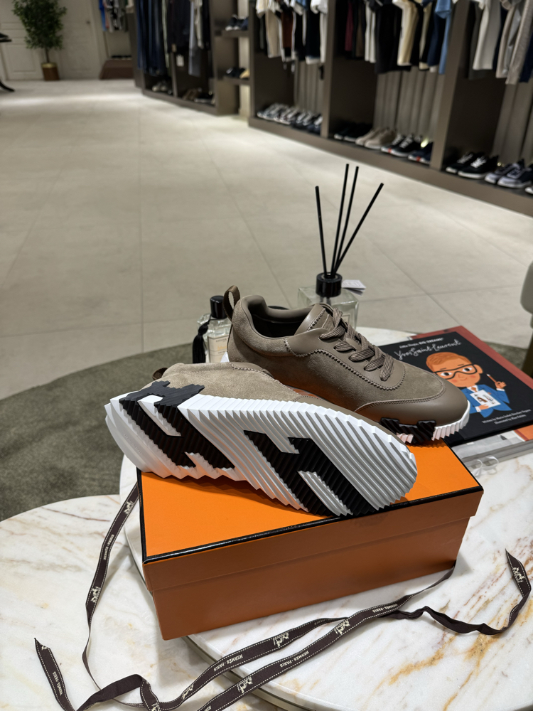 Hermes Bouncing Sneakers