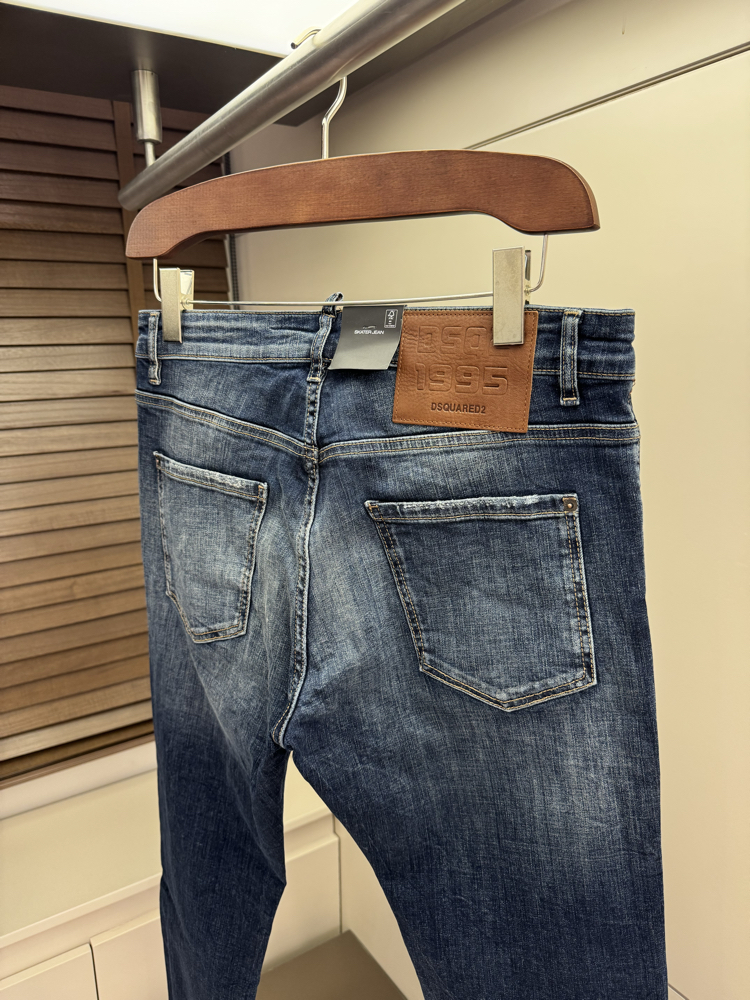 Dsquared2 Regular Fit Jeans 
