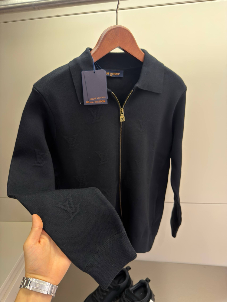Louis Vuitton Blason Embossed Wool Zip ( Black ) 