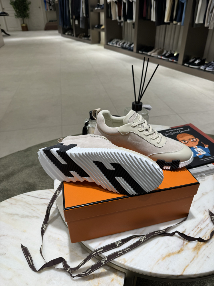 Hermes Bouncing Sneakers