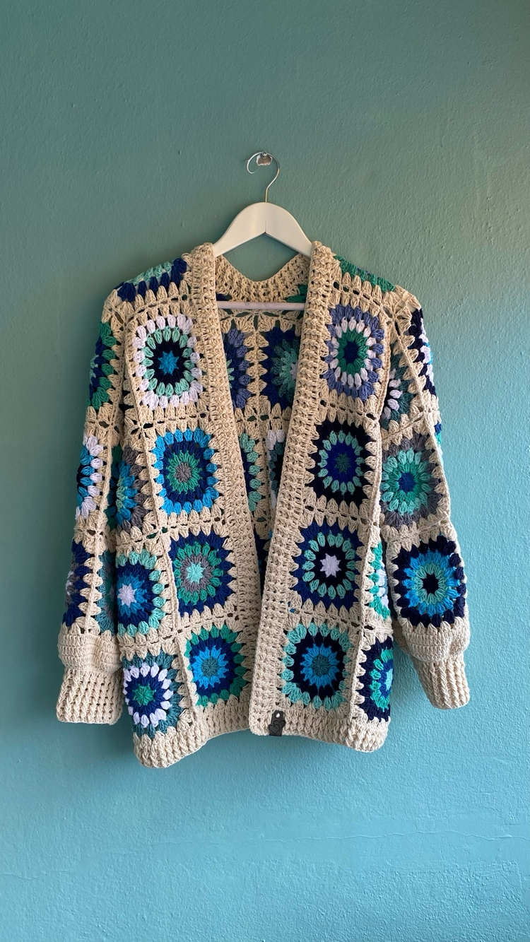 Motif Hırka