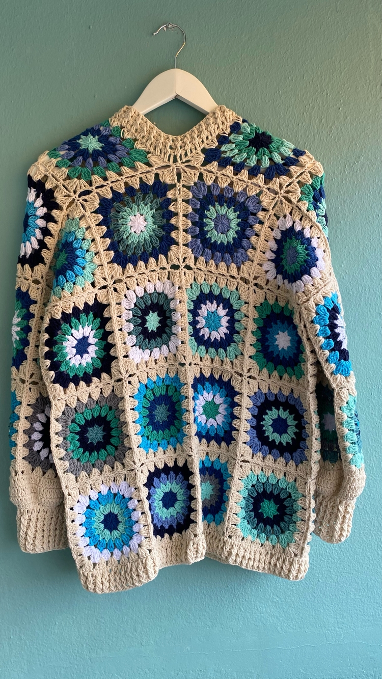 Motif Hırka