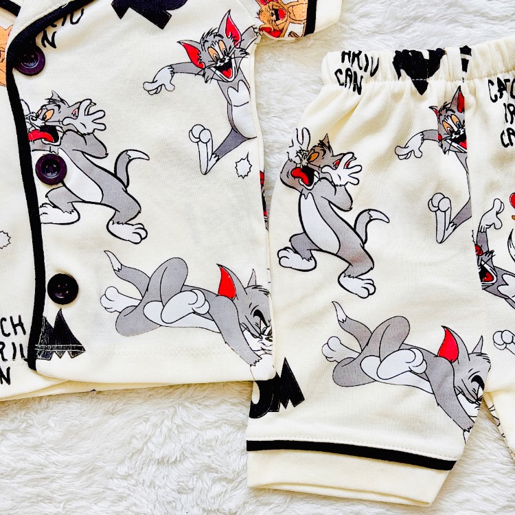 Tom ve Jerry baskılı alt üst bebek pijama takımı