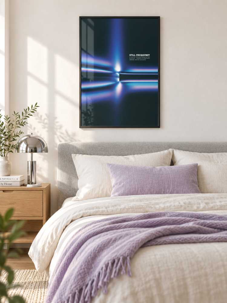 STILL FREQUENCY – Mavi Mor Minimal Soyut Poster