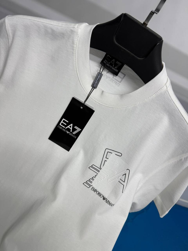 Emporio Armani beyaz tişört