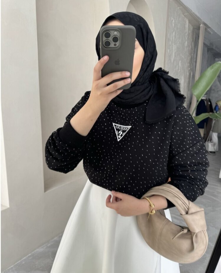 Guess Taşlı Sweat Siyah 
