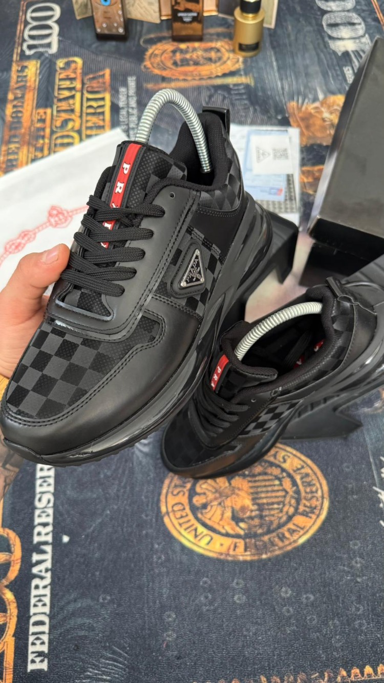 PRADA