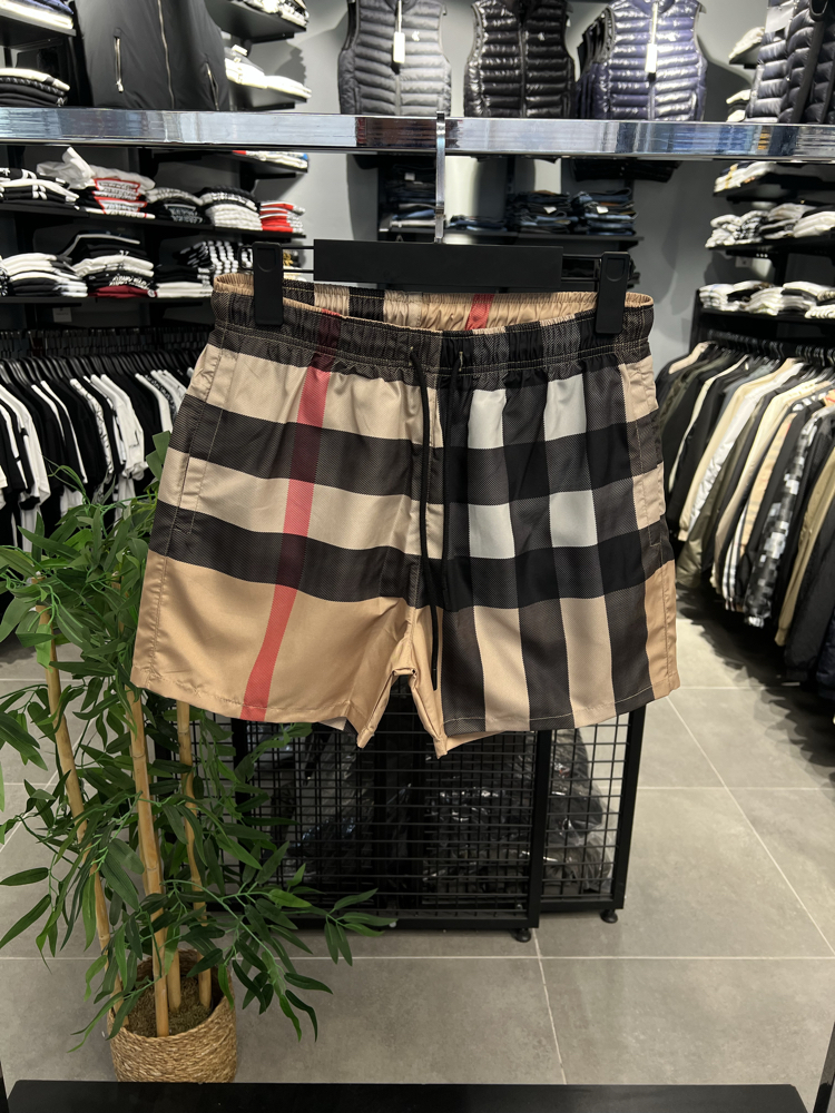 Burberry Deniz Şortu