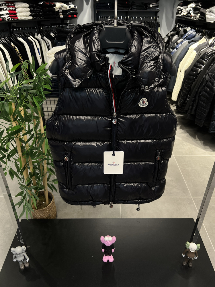 Moncler Siyah Yelek