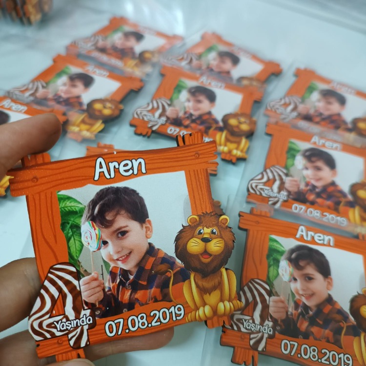 Aslanlı Doğum Günü Magneti