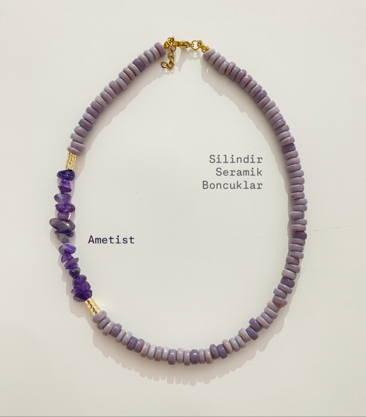 Nué Violet Necklace