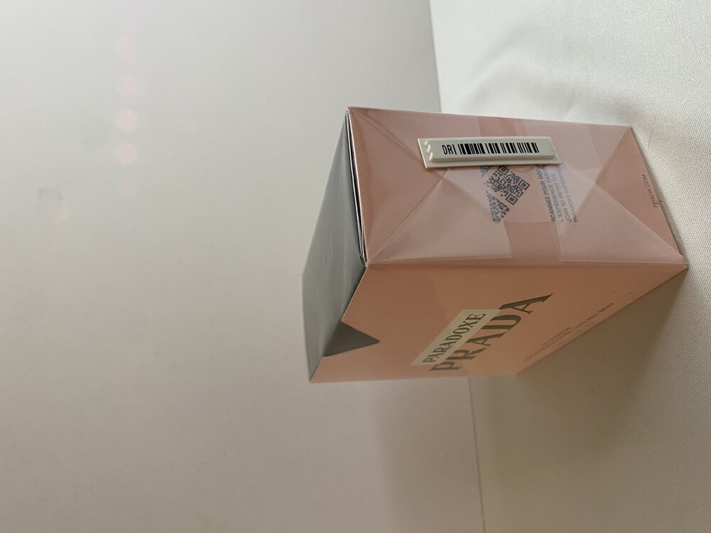 prada paradoxe kadın parfümü 