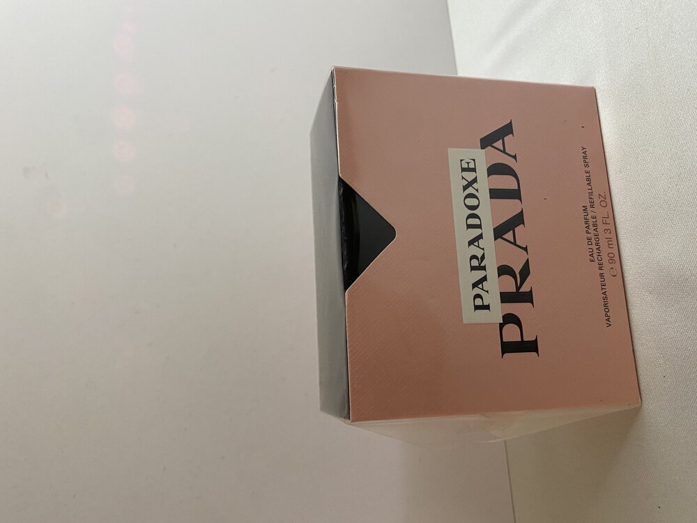 prada paradoxe kadın parfümü 