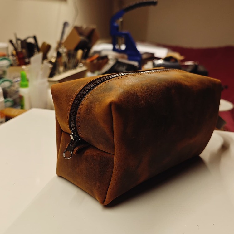Dopp Bag el çantası.
