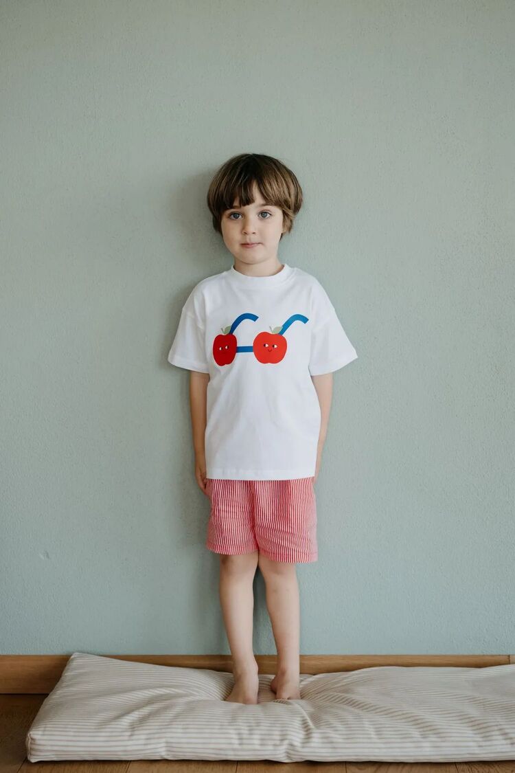 ilo and friends Apple of My Eye Tshirt