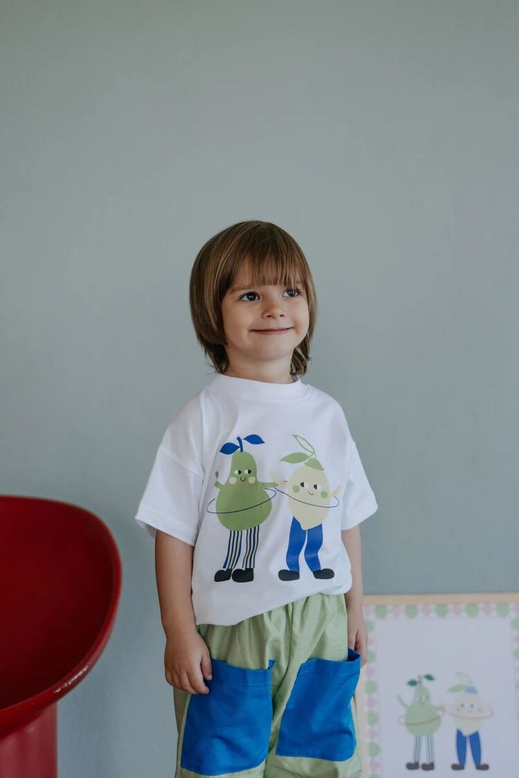ilo and friends Hula Hoop Tshirt
