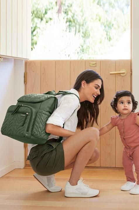 Skip Hop - Forma Anne Bebek Bakım Çantası Yeşil

