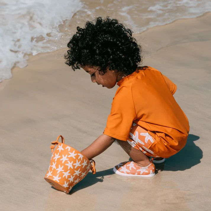 Swim Essentials Sea Star Silikon Oyuncak Seti - Kova, Kürek ve 3 adet Kalıp
