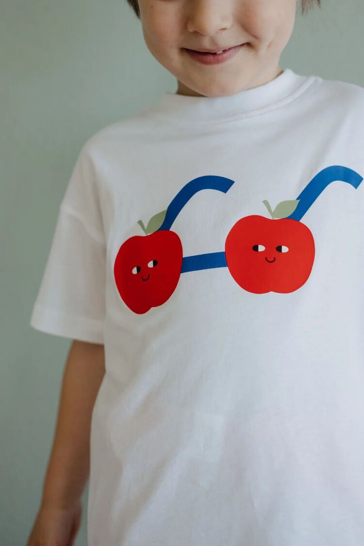 ilo and friends Apple of My Eye Tshirt