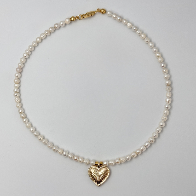 Pearl in Love