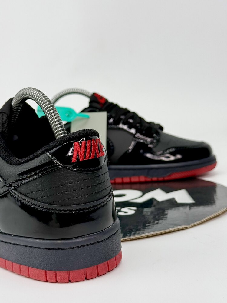 NİKE DUNK LOW SB MAFİA