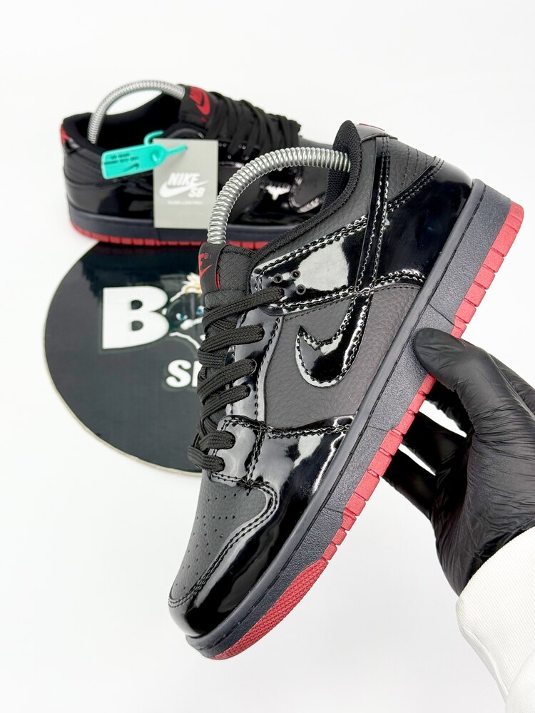NİKE DUNK LOW SB MAFİA