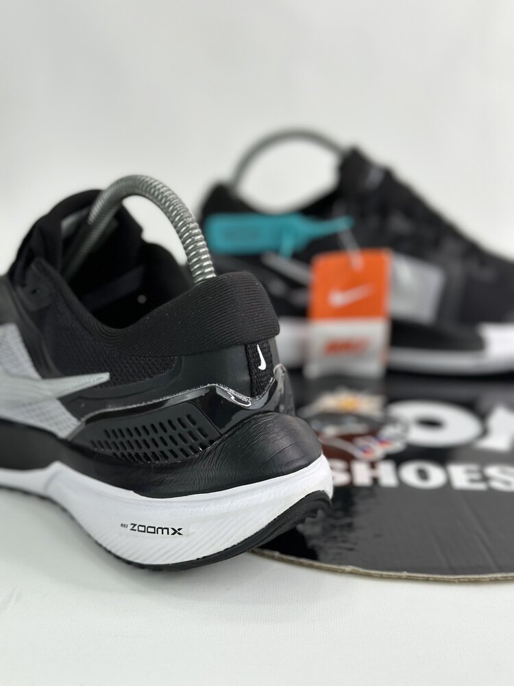 NİKE AİR ZOOM VOMERO 16 ROAD RUNNING