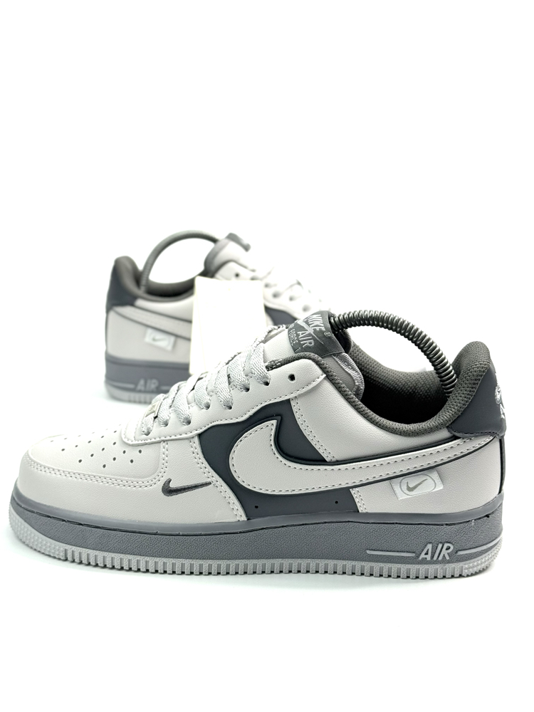 NIKE AIR FORCE 1 LOW