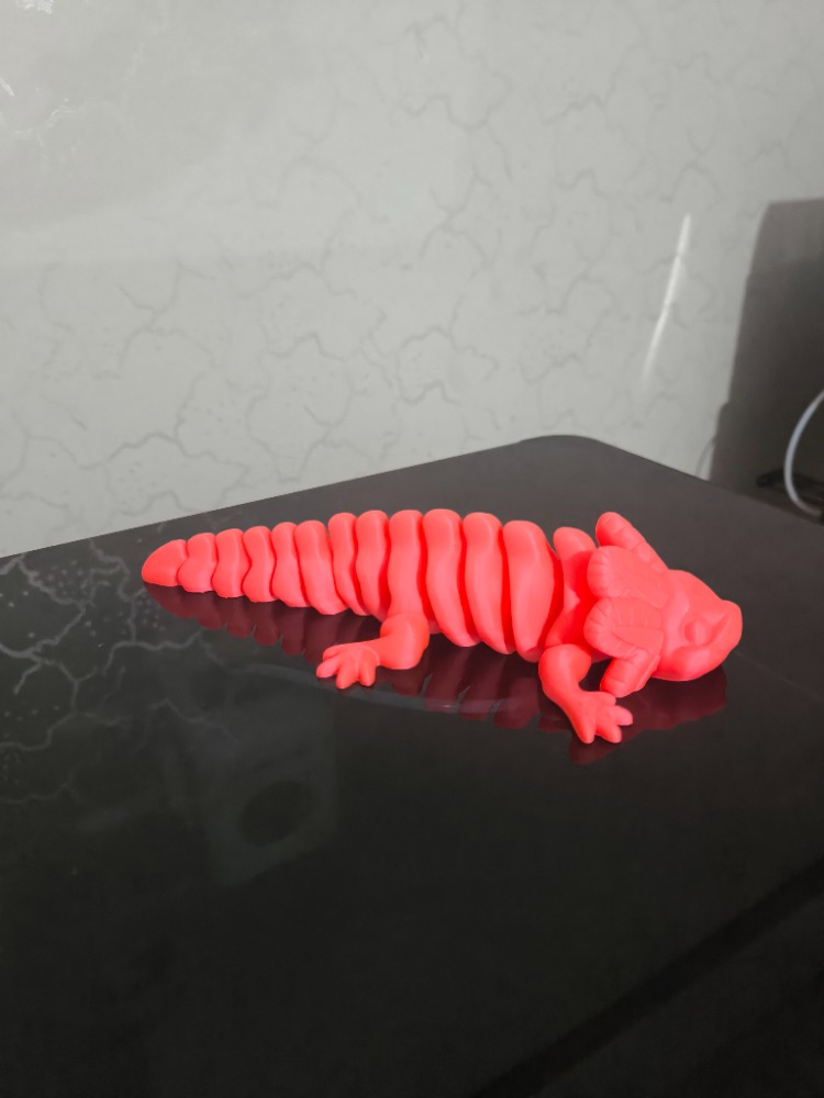 Hareketli Axolotl (Semender) - Eklemli Masaüstü Aksesuarı