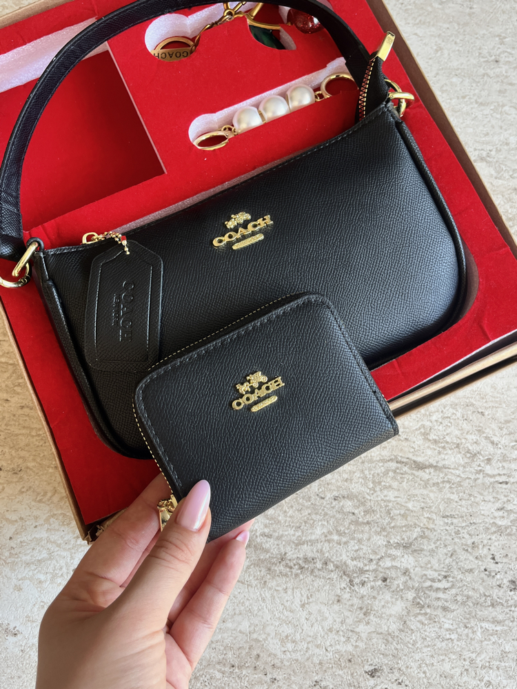 Coach İthal Full Set/ Charm Hediyeli( premium)