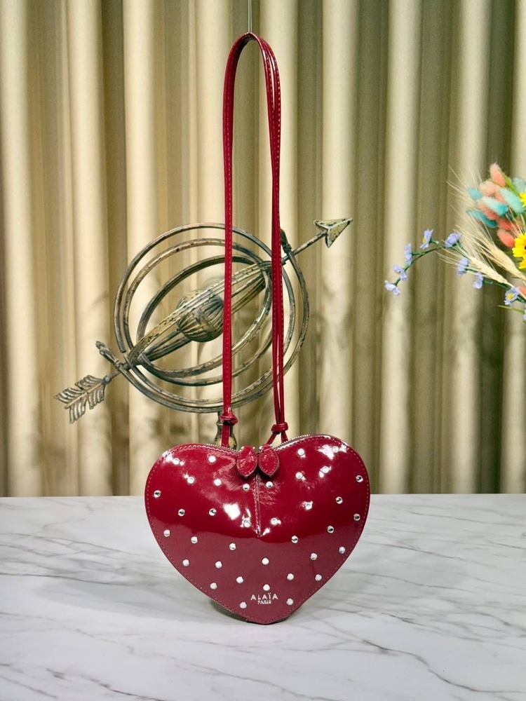 ALAIA HEART VIP BAG/RED