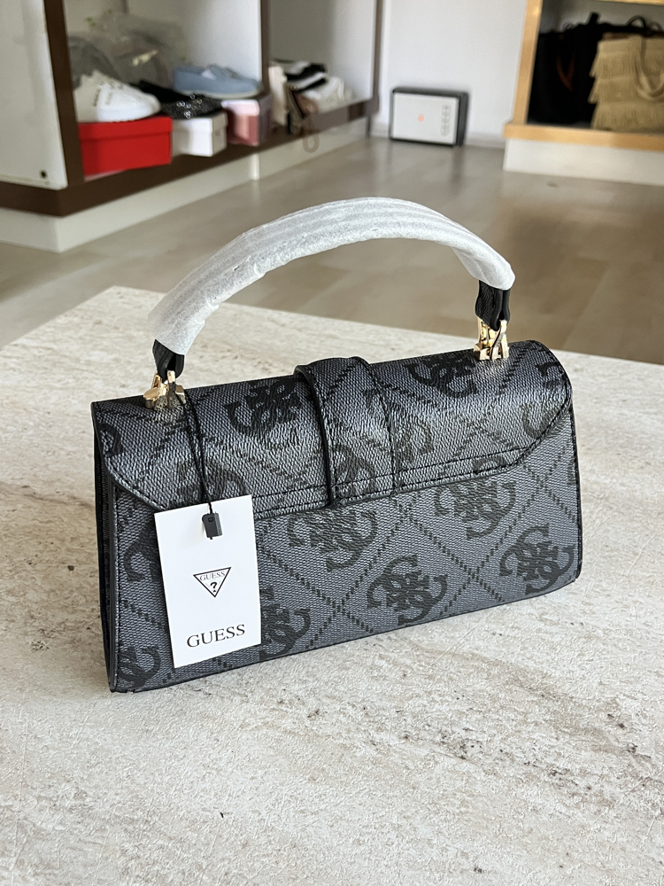 GUESS YENİ SEZON VIP MODEL