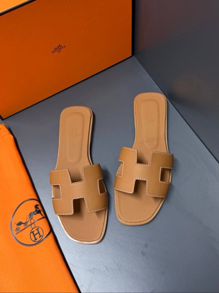 Hermes Orange Slippers %100 Leather/ Full Box(premium)